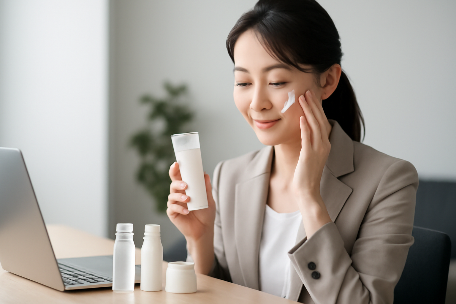 【忙しい働く女性必見】トライアルコスメ選びの7つのチェックポイント！費用対効果で失敗しないスキンケア完全ガイド